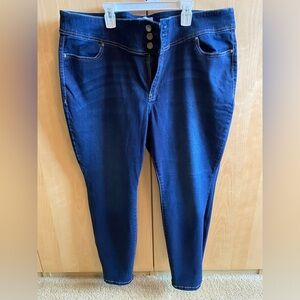 Lane Bryant High Rise 3 button Jegging size 22